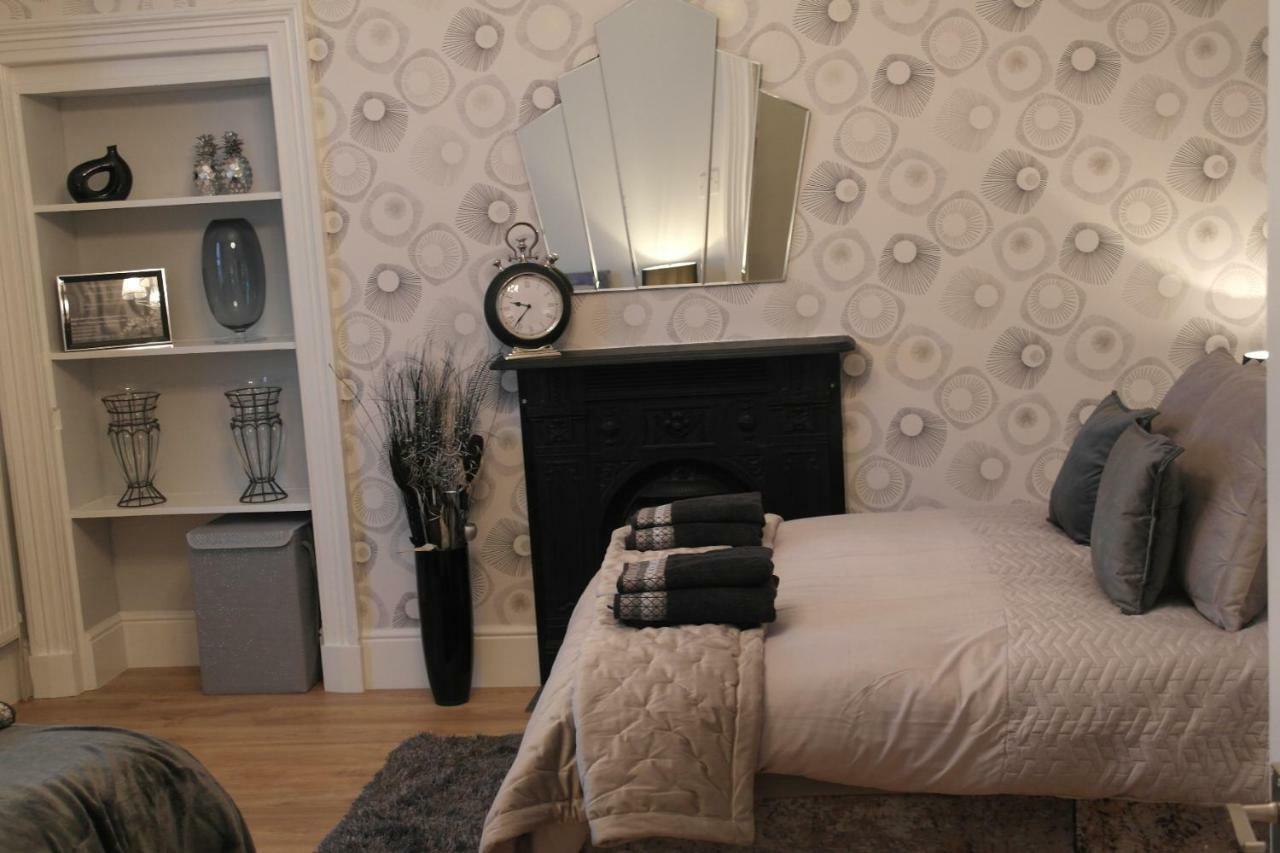סטירלינג William Wallace Apartment מראה חיצוני תמונה