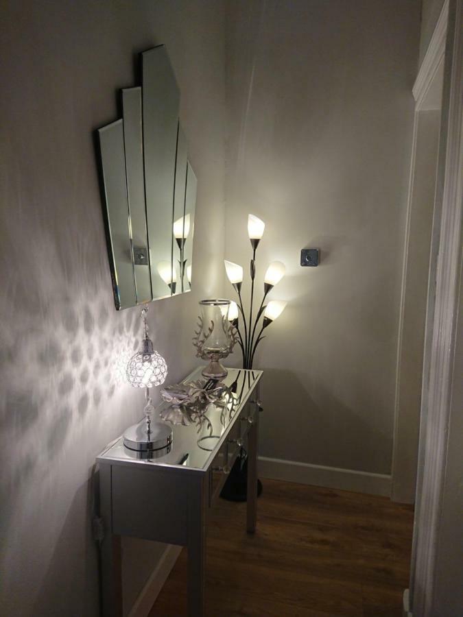 סטירלינג William Wallace Apartment מראה חיצוני תמונה
