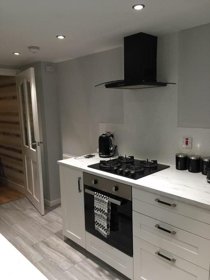 סטירלינג William Wallace Apartment מראה חיצוני תמונה
