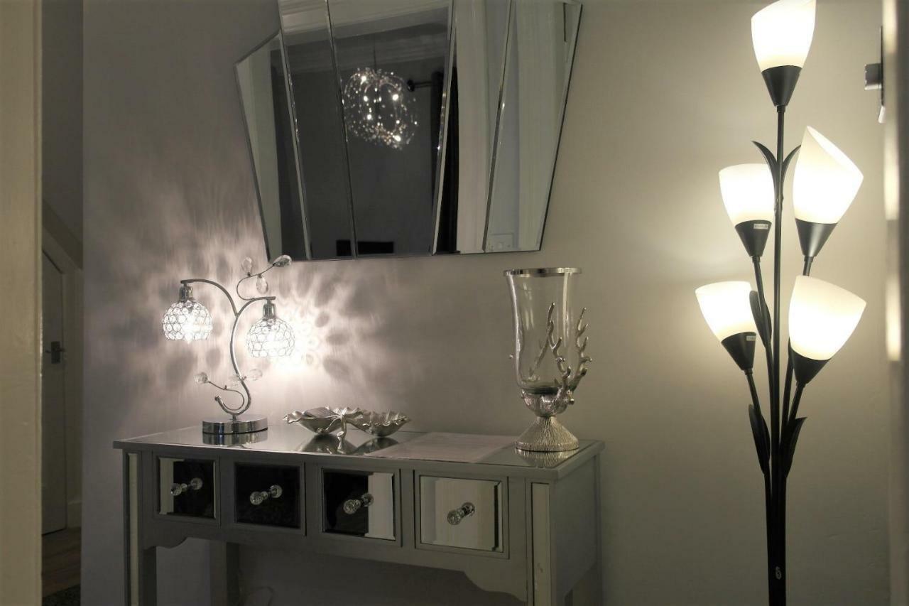 סטירלינג William Wallace Apartment מראה חיצוני תמונה